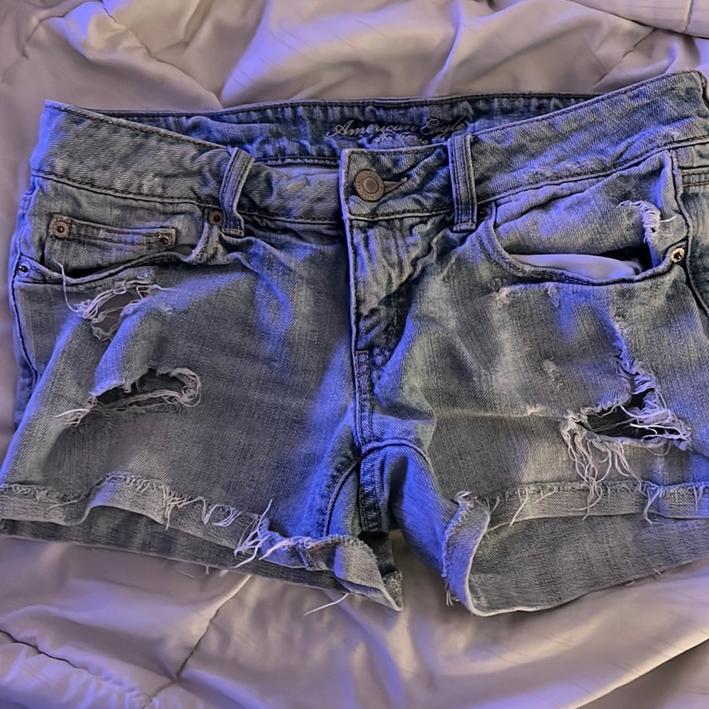 American Eagle Women’s shorts.